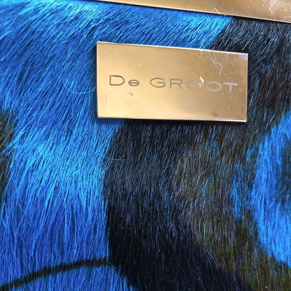 Dyed Genuine Cow Hyde w/ Fur Leather Hand Clutch - Picture 5 of 9